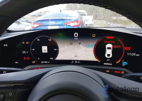 2022 Porsche Taycan z USA, uszkodzony, nr VIN WP0AA2Y13NSA10143